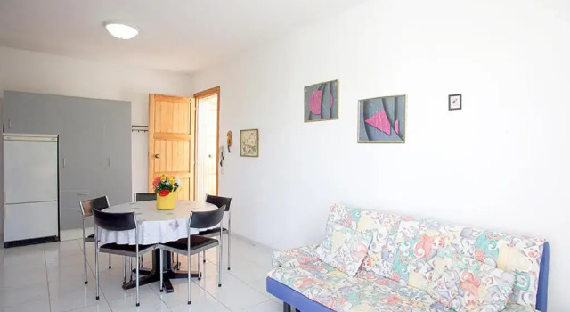 Family Apartment M113, Book Lejlighed Hoteller i Torre dell'Orso med pool, Swimmingpool