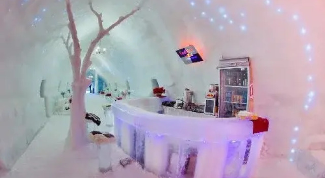 Balea Ice Hotel, Забронировать Отель Отели Арджеш с парковкой, Парковка