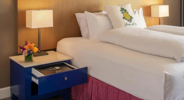 Номер Standard с видом на город Staypineapple, Hotel Rose, Downtown Portland