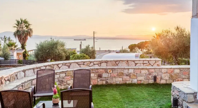 Коттедж Kelly's Sunset Apartment 1 Κalamata