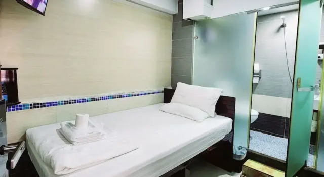 Номер Deluxe KK Hotel - Hostel - 24 hrs Reception in Flat C2 , Tsim Sha Tsui Building, 83-97 Nathan Road, Tsim Sha Tsui, Kowloon