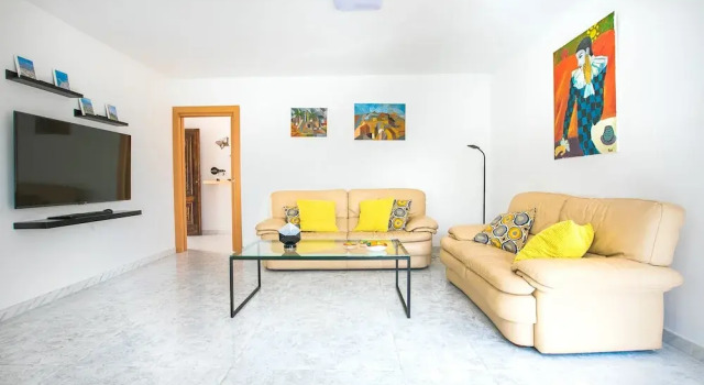OleHolidays Villa Loleta vistas al mar, 100 m. Playa - piscina privada, Забронировать Вилла Марбелья Коста-дель-Соль, рядом с Arco de Marbella