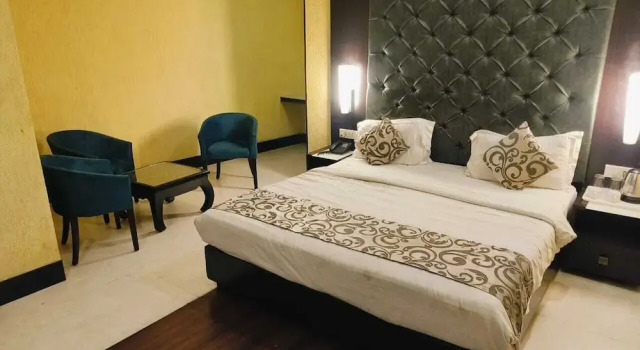 Двухместный номер Standard Hotel The Golden Oak Central by Citrus Prime