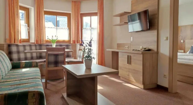 Апартаменты с балконом Ferienhaus Birgit - inklusive Eintritt Alpentherme Bad Hofgastein