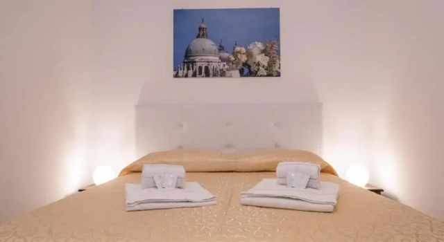 Sweet Venice - Exclusive near San Marco - WiFi, Забронировать Отель Кастелло Венеция