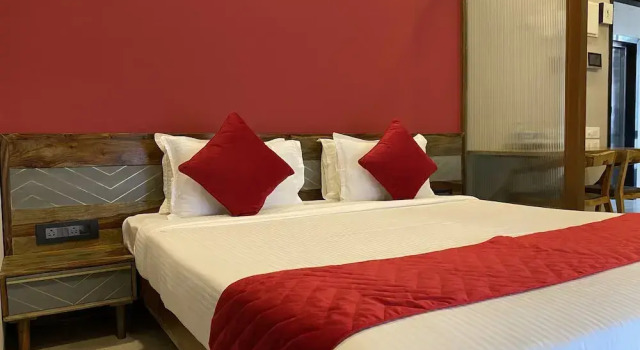 Люкс Executive Theory9 Premium Serviced Apartments Khar