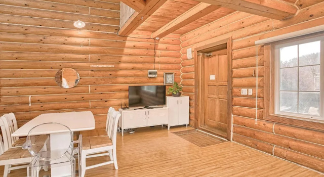 Номер Standard с 2 комнатами с балконом Seogwipo Neulbada Pet Pension