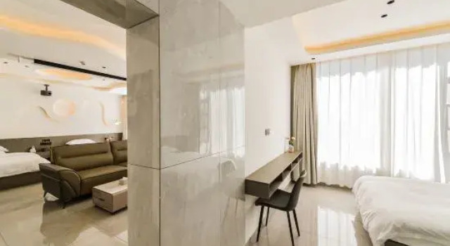Люкс Luxury Dali Hongze Inn (Fengyi Airport Store)