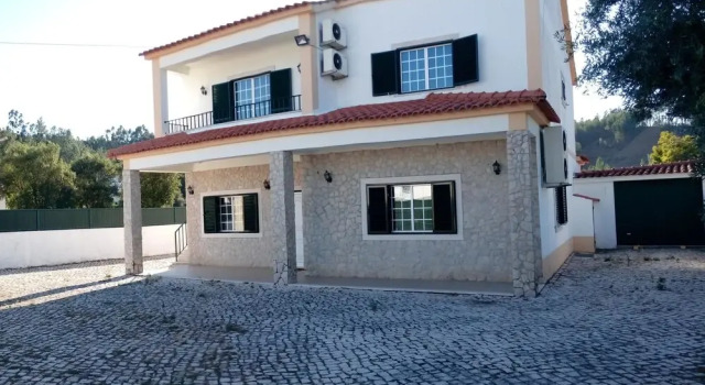 Villa With 4 Bedrooms in Ferreira do Zêzere, With Private Pool, Enclos, Book Villa Villaer i Ribatejo, Villa