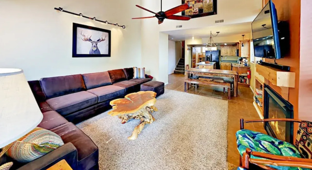 3710 Navajo Trail Townhouse Unit #74 4 Bedrooms 4 Bathrooms Townhouse, Забронировать Апартаменты/квартира Апартаменты Парк-Сити, рядом с Полет над каньонами, Апартаменты/квартира