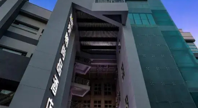 JingXiShangPing Hotel（Lize Business District Fengtai Railway Station Store）, Book Hotel Hoteller i Beijing Province med parkering, Parkering