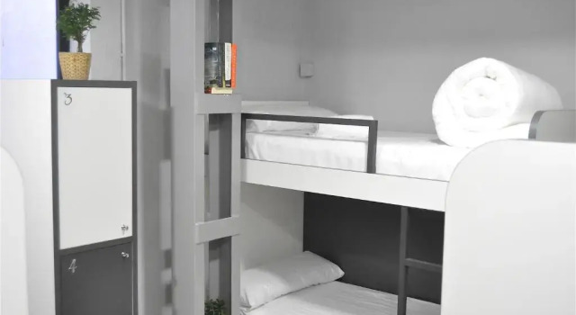 Кровать в общем номере Quartier Bilbao Hostel Casco Viejo