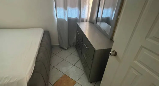 Condo Bien Situé 3 Minutes a Pied de la Plage 202