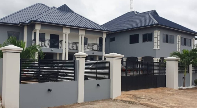 Bluefin Hotel, Rezerwuj Hotel Hotele 3-gwiazdkowe w Koforidua, 3*