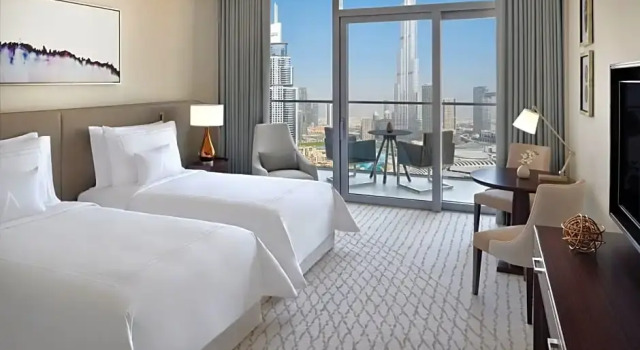 Двухместный номер Deluxe с видом на Бурдж-Халифа и фонтан Address Dubai Mall