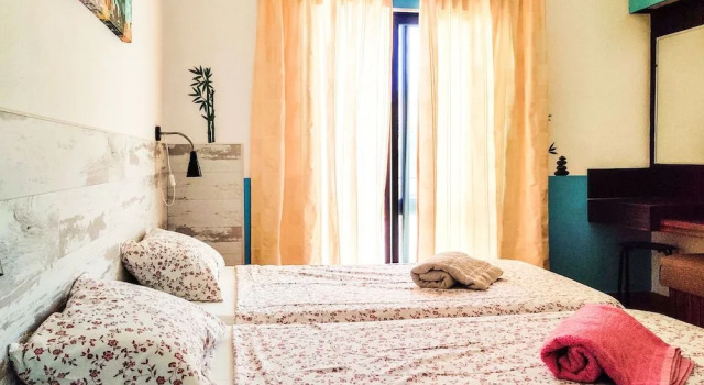 Sol a Sol Hostel, Забронировать Хостел Хостелы Лагуш, рядом с Городской рынок Лагоса, Хостел
