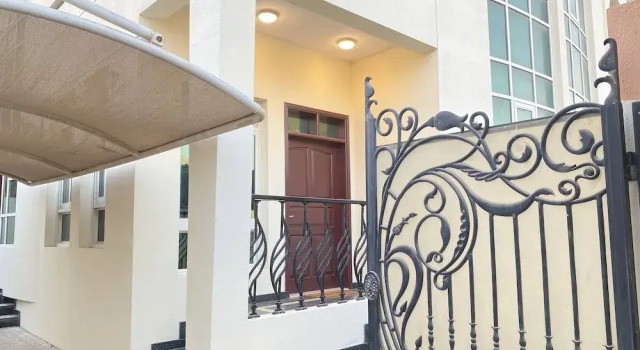 LuxBnB 3BD Villa Mirdif Newly Furnished, Book Villa Dubai Dubai Emirate