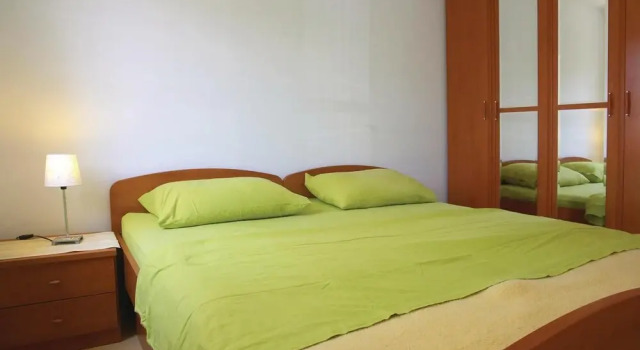 Nice Home in Mali Iz With Wifi and 3 Bedrooms
