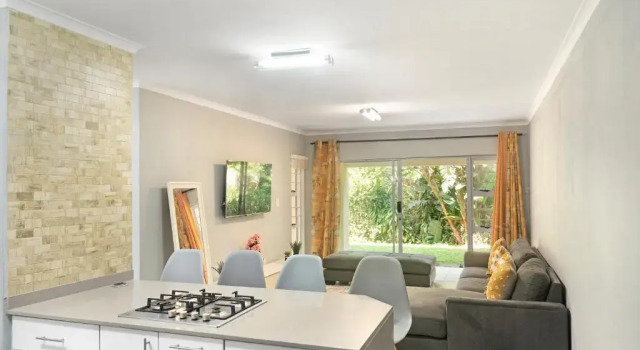 Kingston Estate 112 by HostAgents, Забронировать Отель Отели Баллито 3 звезды, рядом с Ballito Shopping Mall, 3*