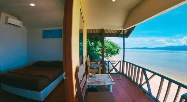 Двухместный номер Standard с балконом и рядом с пляжем Golden Beach Resort Koh Phangan