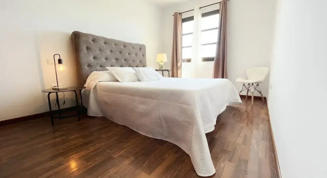 Вилла Villa - Sleeps 6 - Pool - Pets Ok - Parking