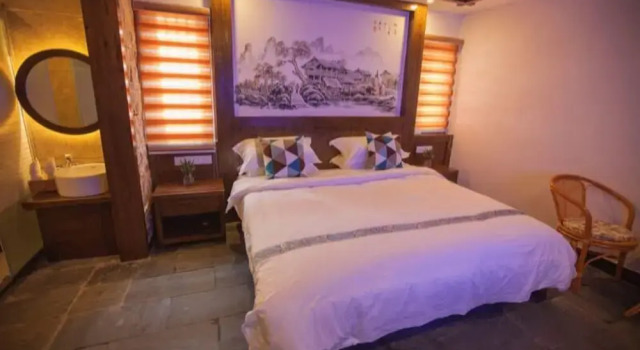 The Longmen One Inn