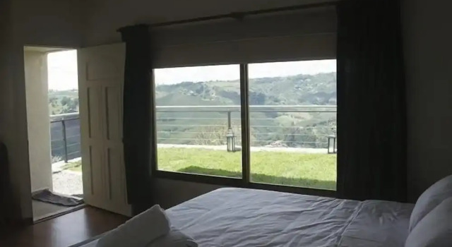 Montana Guesthouse, Rezervovat Hotel Hotely v Santander s parkováním, Parkování