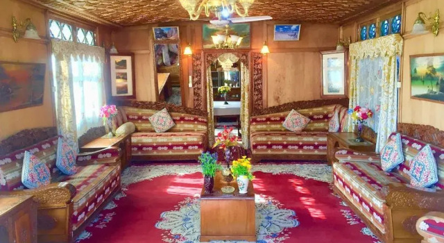New Sea Palace Houseboats, Забронировать Отель Сринагар Jammu & Kashmir Ski