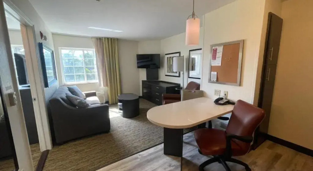Двухместный люкс c 1 комнатой Candlewood Suites Secaucus by IHG