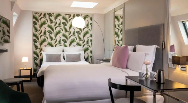 Полулюкс Les Matins de Paris & Spa