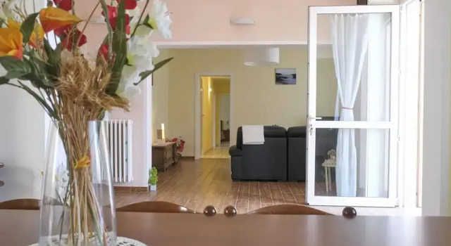 Villa Lagoonside Elegance With Sauna