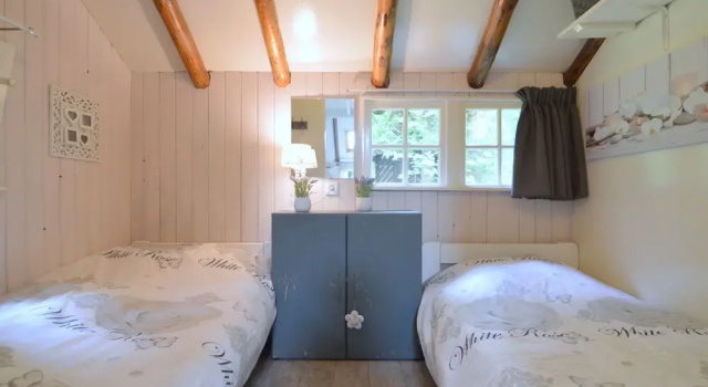 Charming Holiday Home in Hellendoorn Amidst the Forest, Забронировать Отель Отели Твенте с парковкой, Парковка
