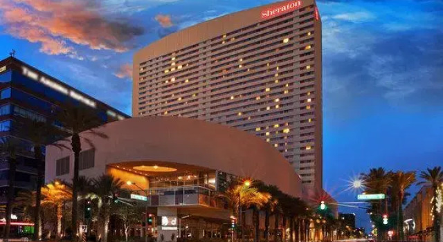 Номер Standard Sheraton Phoenix Downtown
