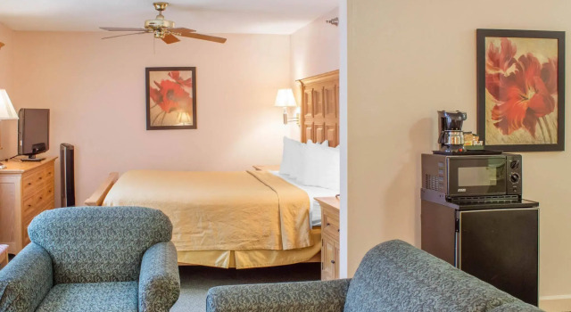 Отель Americas Best Value Inn Raleigh