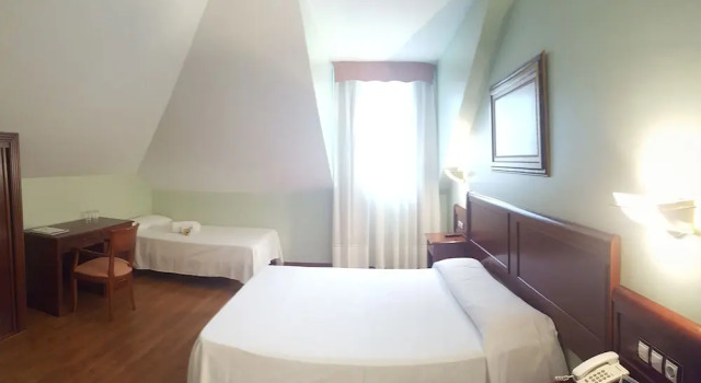 Номер Comfort Villa de Gijon