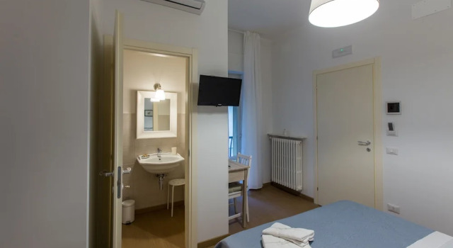 Двухместный номер Standard с балконом и с видом на внутренний двор B&B A Casa dei Nonni