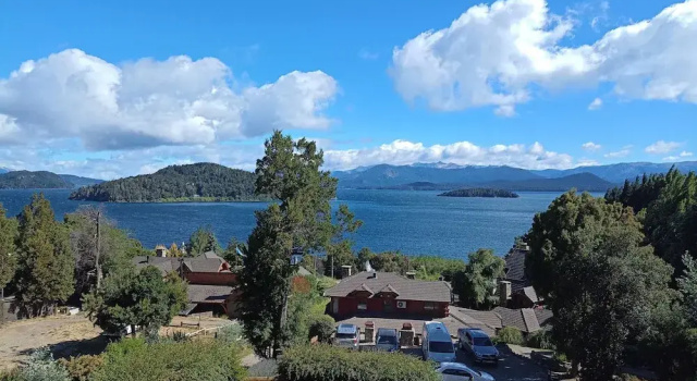 Полулюкс с видом на озеро Nido del Condor Hotel & Spa