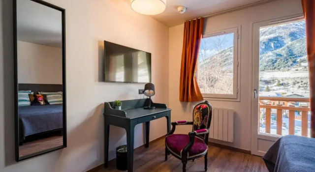 Двухместный номер Standard с видом на горы LOuta Hotel Restaurant