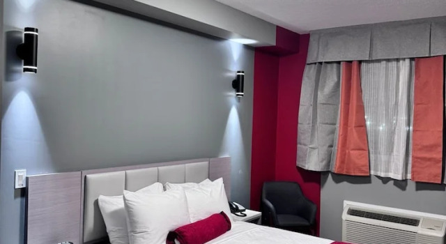 Номер Standard Ramada by Wyndham West Edmonton Hotel & Suites