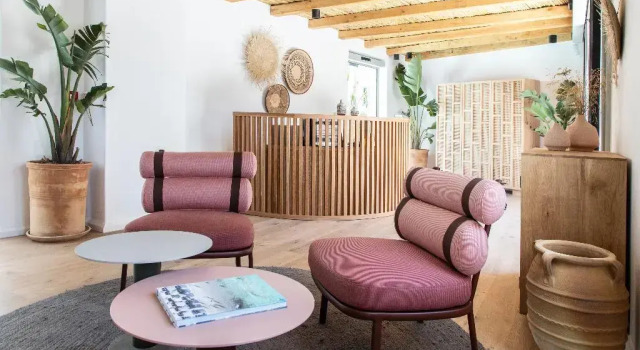 Adorno Beach Hotel and Suites, Забронировать Отель Отели Орнос с бассейном, Бассейн