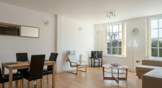 Апартаменты с 2 комнатами Luxurious 2 Bed Apartment in Central Bedford