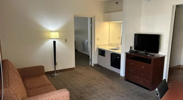Двухместный люкс Отель Baymont by Wyndham Orlando South