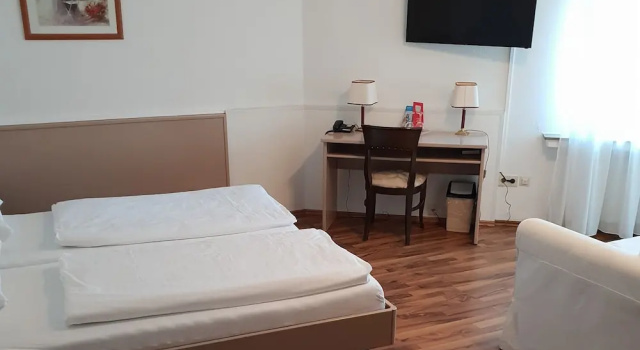 Двухместный номер Standard Hotel Restaurant Knechtstedener Hof