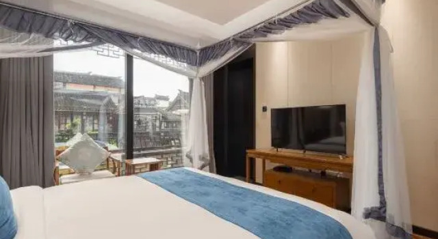 Люкс с видом на реку Floral Hotel · Tongli Lanyuan Hotel