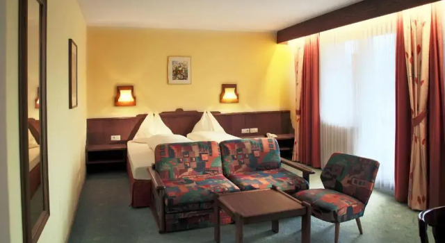 Номер Classic Sporthotel Sonnenuhr