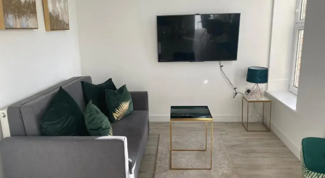 Wyndham Crescent - Stylish Flat in Popular Pontcanna, Забронировать Отель Отели Кардиффа с парковкой, Парковка