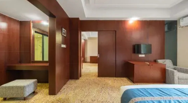 Люкс Executive Kedu International Hot Spring Hotel
