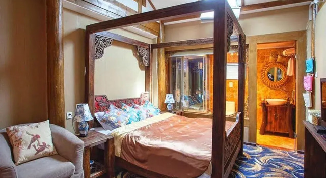 Lijiang Sancunriguang Inn