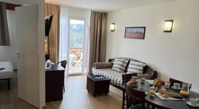 Апартаменты с видом на горы Vacancéole - AppartVacances Pyrénées 2000
