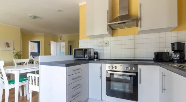 Апартаменты Classic Winsome Apartment in Bastorf With Private Garden